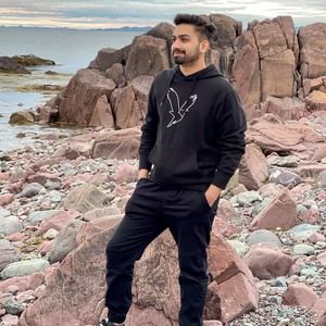 Meet your Posher, Davinder